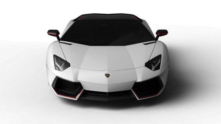 Lamborghini-Aventador-Pirelli-Davanti Lamborghini-Aventador-Pirelli-Davanti