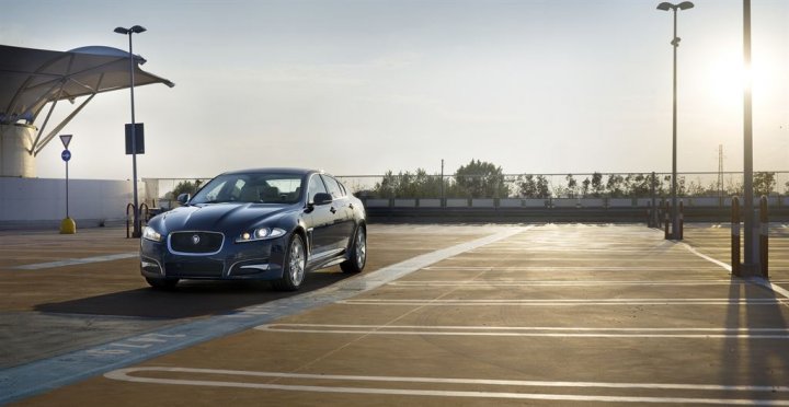 Jaguar-XF-2013