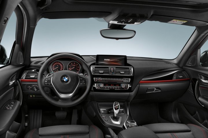 BMW-Serie-1-Interni-09