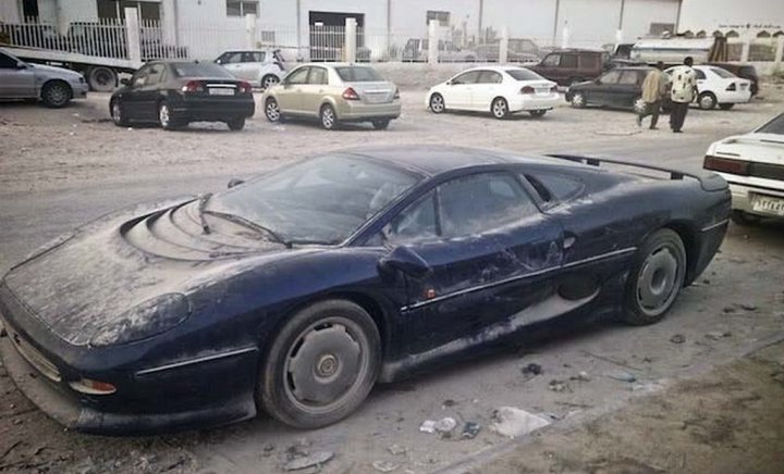 jaguar-xj220