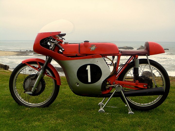 MV-Agusta-125