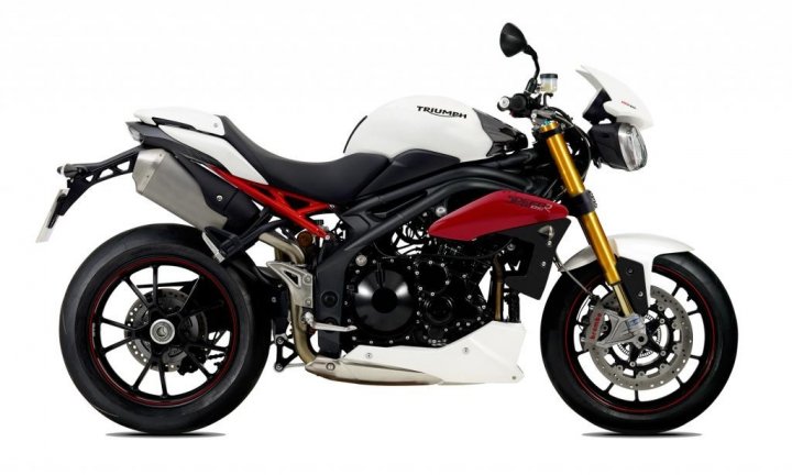 Triumph-Speed-Triple-R_studio Triumph-Speed-Triple-R_studio