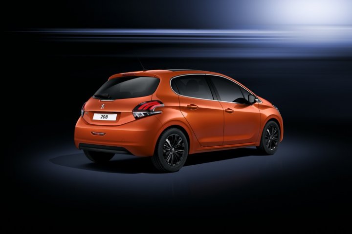 peugeot-nuova-208-tre-quarti-posteriore