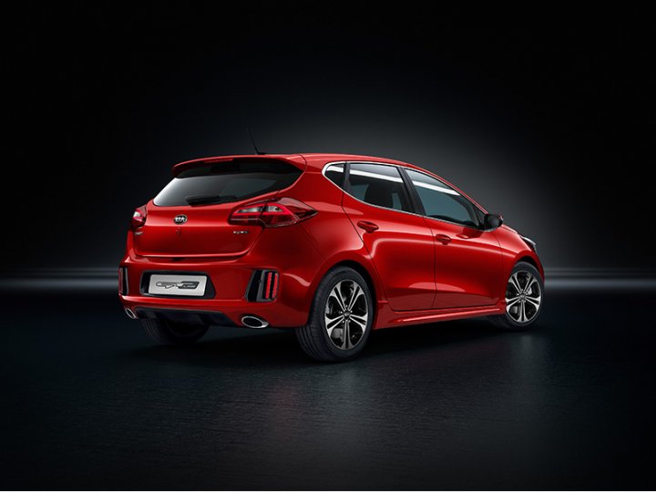 kia-ceed-gt-line-tre-quarti-posteriore