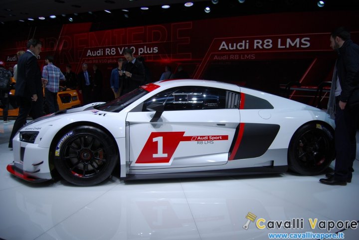 Audi-R8-LMS-Ginevra-Live-1
