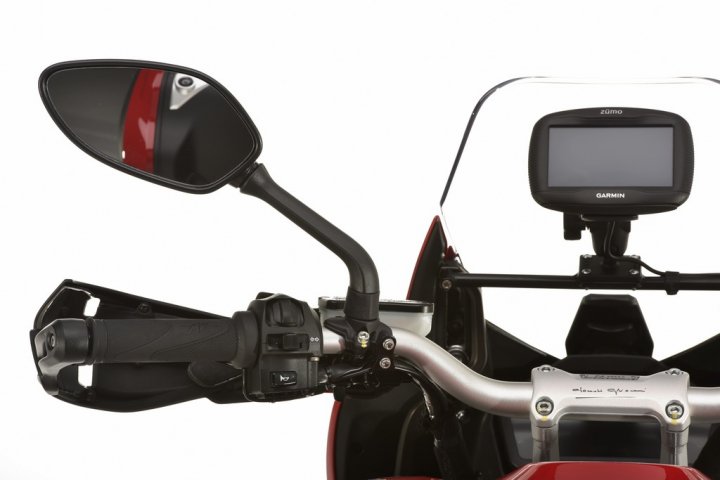 MV-Agusta-Turismo-Veloce-800-Edition-1-Navigatore MV-Agusta-Turismo-Veloce-800-Edition-1-Navigatore