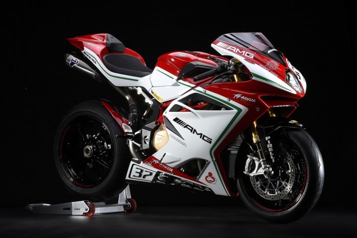 MV-Agusta-F4-RC-Tre-Quarti-Anteriore