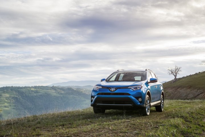 Toyota-RAV4-Hybrid-1 Toyota-RAV4-Hybrid-1