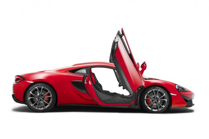 McLaren-540C-Lato-Porte-Aperte