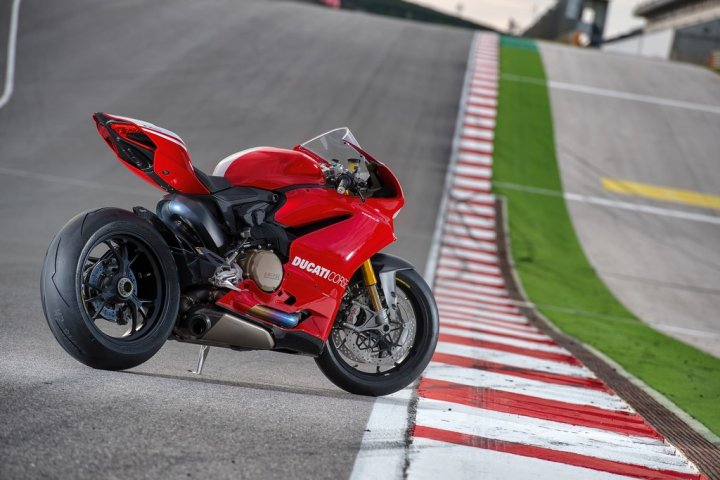 Ducati-Panigale-R-Retro-Laterale-Destro Ducati-Panigale-R-Retro-Laterale-Destro