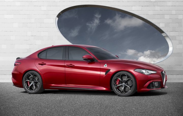 alfa-romeo-giulia-lato alfa-romeo-giulia-lato