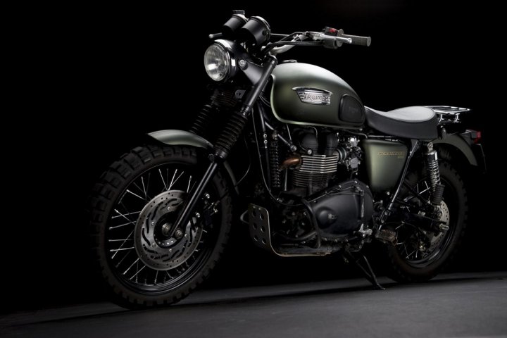 Triumph-Scrambler-Jurassic-World-11 Triumph-Scrambler-Jurassic-World-11