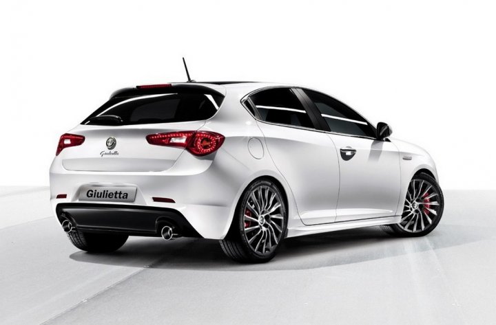 alfa-romeo-giulietta-laterale