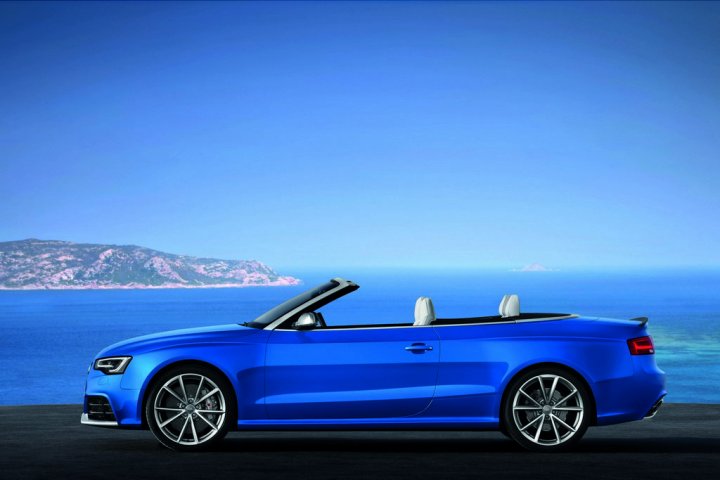 Audi RS5 Cabrio Lato