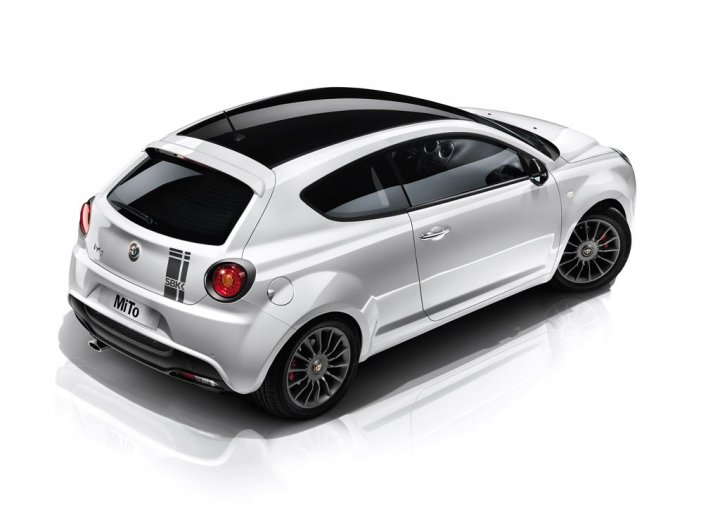 alfa-romeo-mito-sbk-limited-edition-retro-laterale-destro alfa-romeo-mito-sbk-limited-edition-retro-laterale-destro