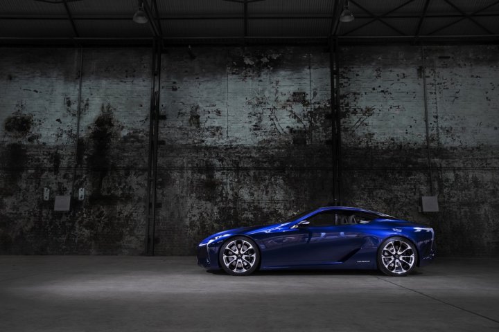 Lexus-LF-LC-Blue-Lato