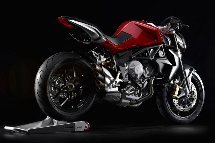 mv-agusta-brutale-800-rosso-rubino