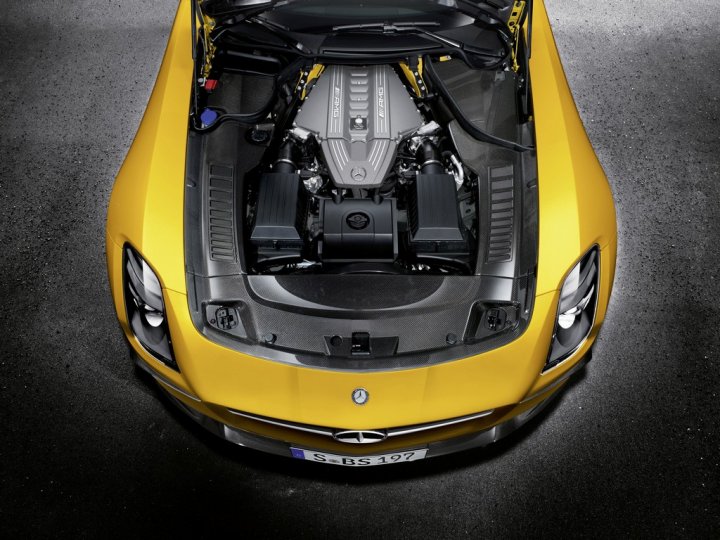 Mercedes-SLS-AMG-Black-Series-Motore