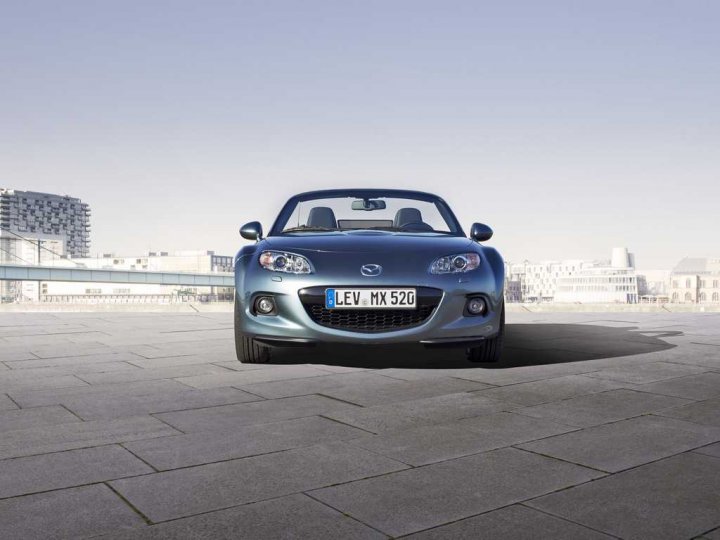 mazda-mx-5-2013-davanti