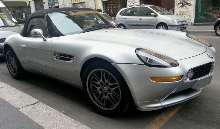 bmw-z8-tre-quarti