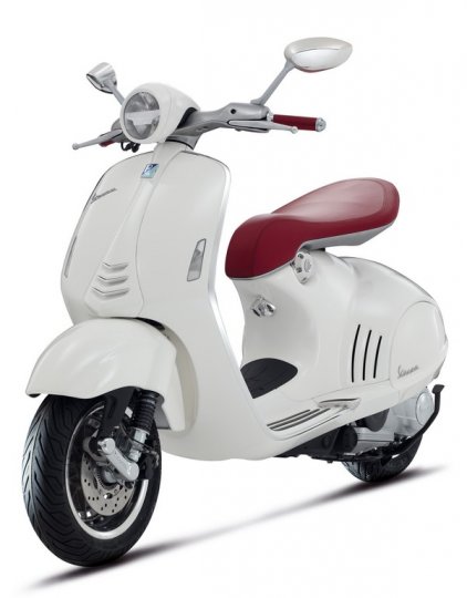piaggio-vespa-946-bianca-tre-quarti-fronte piaggio-vespa-946-bianca-tre-quarti-fronte