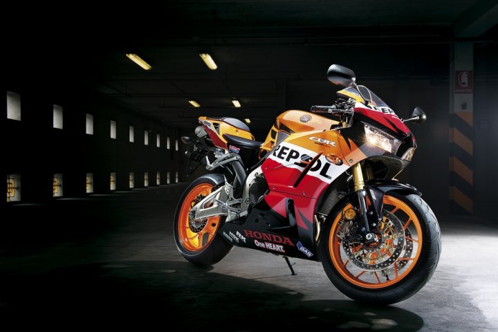 honda-cbr600rr-repsol-replica