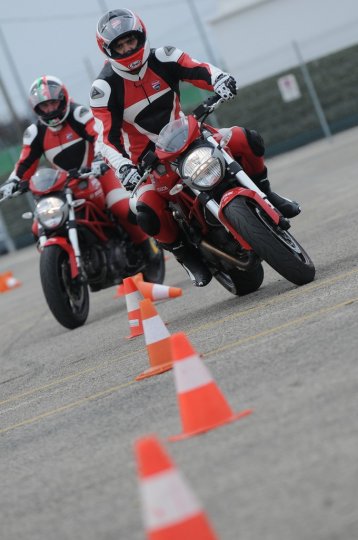 ducati-riding-experience_002