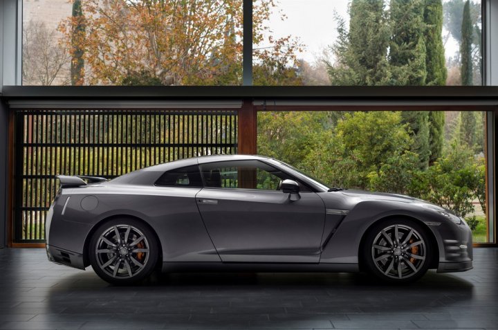 nissan-gt-r-my13-laterale-destro nissan-gt-r-my13-laterale-destro