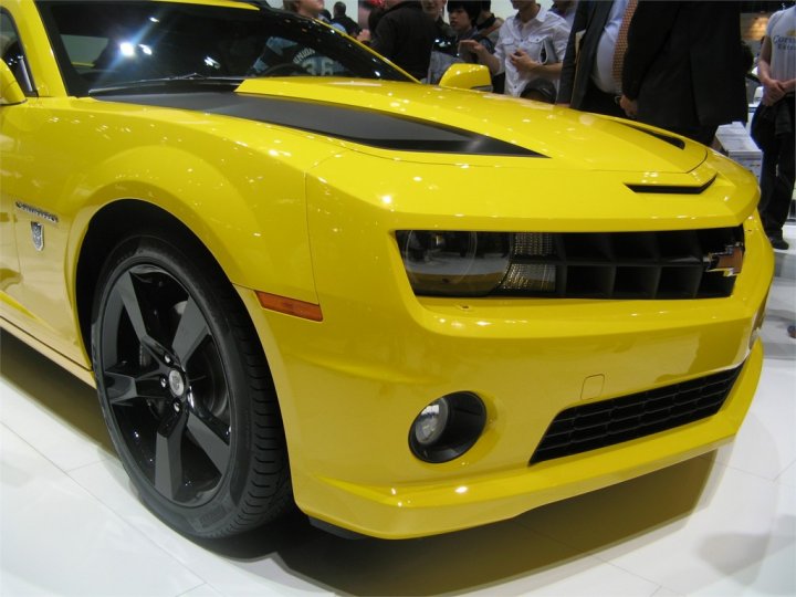 chevrolet-camaro-transformers-anteriore-destro chevrolet-camaro-transformers-anteriore-destro