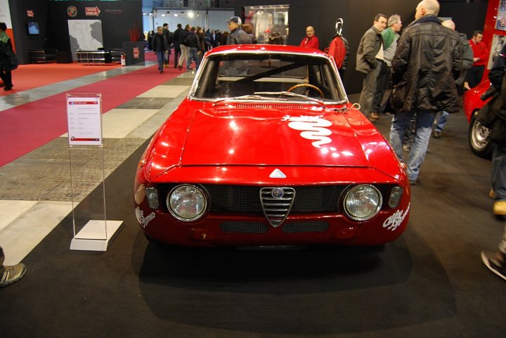 Alfa-Romeo-GTA-1300-Junior-Davanti