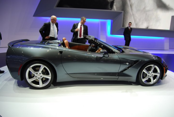 corvette-stingray-c7-cabrio-lato