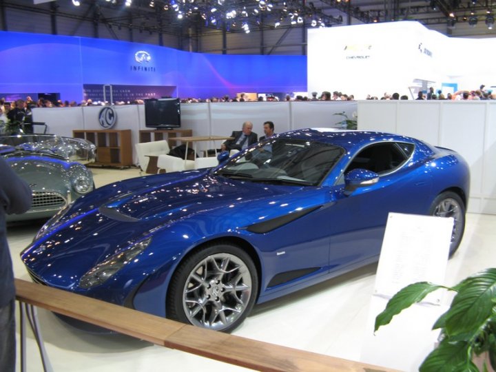 AC-378-GT-Zagato-Salone-di-Ginevra