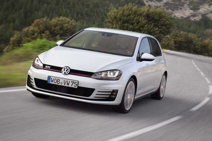 golf-gti-davanti-2 golf-gti-davanti-2