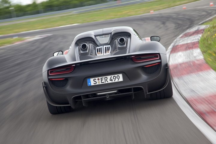 porsche-918-spyder-dietro porsche-918-spyder-dietro