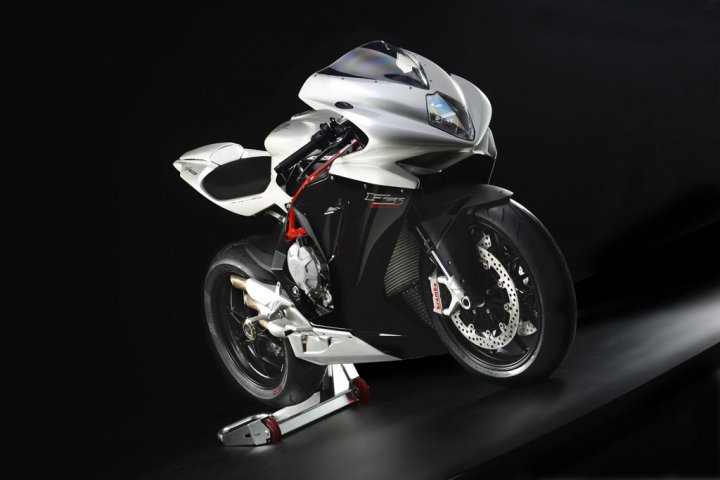 mv-agusta-f3-800-bianca-nera-racing