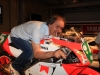 luca-cadalora-inaugurazione-collezione-yamaha-moto-poggi-comp_2