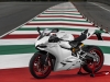 ducati-899-panigale-arctic-white-silk-fronte-laterale-sinistro