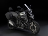 ducati-diavel-strada-fronte-laterale-destro