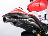 Ducati-MotGP-Team-2015-3