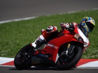 Ducati-Panigale-R-Chaz-Davies-4