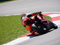 Ducati-Panigale-R-Davide-Giugliano-3