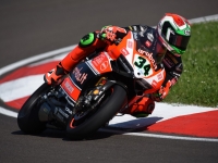 Ducati-Panigale-R-Davide-Giugliano-4