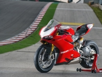 Ducati-Panigale-R-Fronte-Laterale-Sinistro