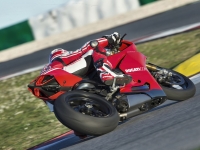 Ducati-Panigale-R-in-Pista-2