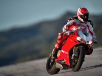 Ducati-Panigale-R-in-Pista-5