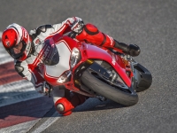 Ducati-Panigale-R-in-Pista-8