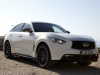 infiniti-fx-vettel-edition-fronte-laterale-destro