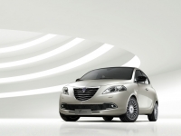 Lancia-YPSILON-2011