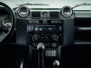 land-rover-defender-black-pack-interni