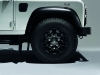 land-rover-defender-black-pack-ruota